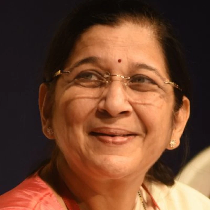 ओलांडून उंबरठा, 'या' मराठी उद्योजिकांनी शोधल्या नव्या वाटा!