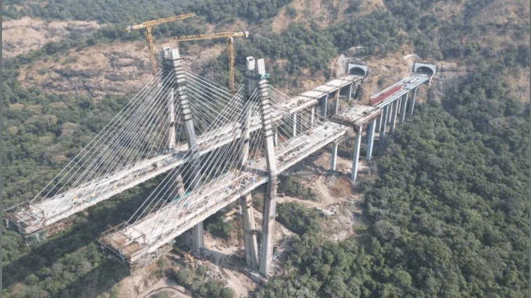 Yashwantrao Chavan Expressway ‘Missing Link’ Project Near Completion; Likely to Open by May 1 Yashwantrao Chavan Expressway ‘Missing Link’ Project Near Completion; Likely to Open by May 1