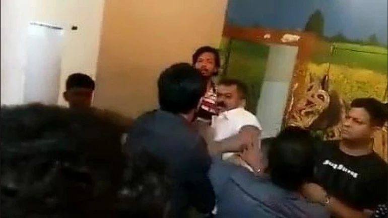 नवी मुंबई में मराठी गाना न बजाने पर मनसे कार्यकर्ता ने होटल मैनेजर को जड़ा थप्पड