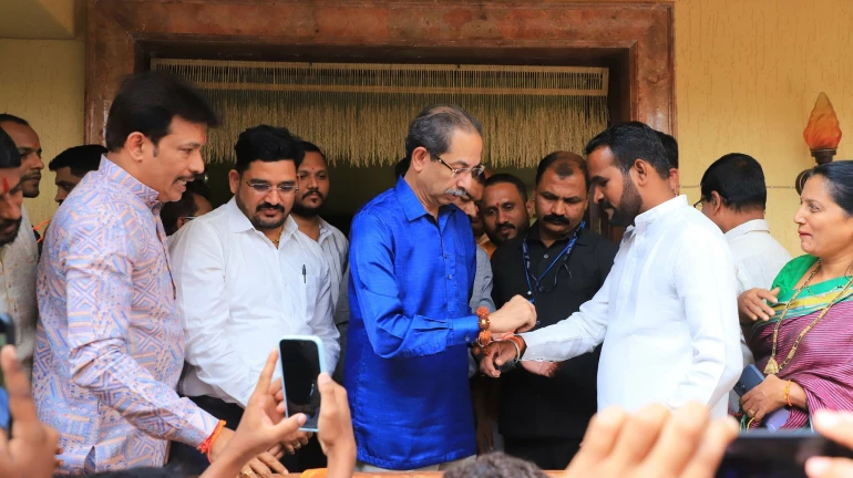 Mumbai: MNS party worker joins UBT Mumbai: MNS party worker joins UBT