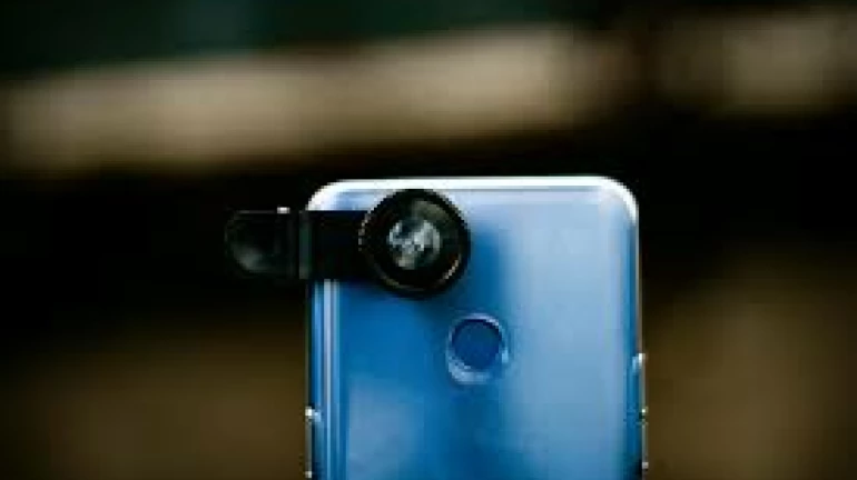 6 वर्षांच्या मुलाला खासगी व्हिडिओ शूट करण्यास सांगितल्याप्रकरणी आईवर गुन्हा दाखल 6 वर्षांच्या मुलाला खासगी व्हिडिओ शूट करण्यास सांगितल्याप्रकरणी आईवर गुन्हा दाखल