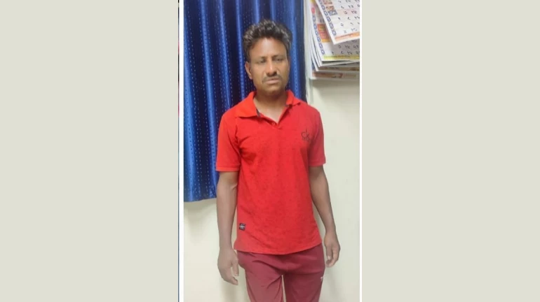 लोकल ट्रेन में छात्र पर हमला करने वाले मुंबई के शख्स ने CSMT स्टेशन पर 5 अन्य महिलाओं के साथ दुर्व्यवहार किया लोकल ट्रेन में छात्र पर हमला करने वाले मुंबई के शख्स ने CSMT स्टेशन पर 5 अन्य महिलाओं के साथ दुर्व्यवहार किया