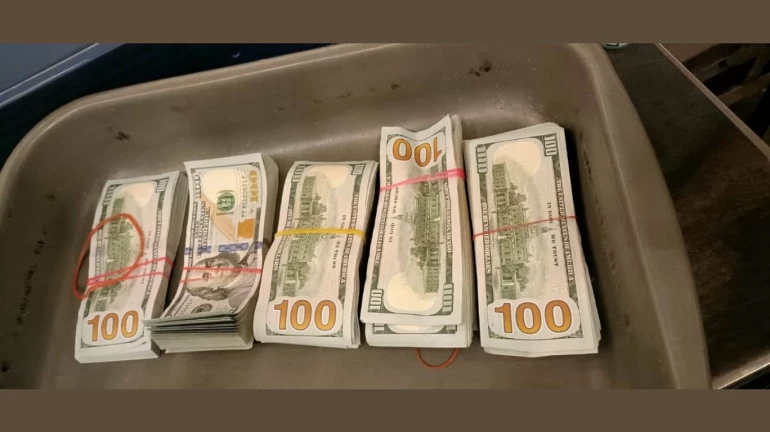 Mumbai: Nearly Rs 45 Lakhs, found during frisking of ground handling staff at Terminal 2, CSMI Airport Mumbai: Nearly Rs 45 Lakhs, found during frisking of ground handling staff at Terminal 2, CSMI Airport