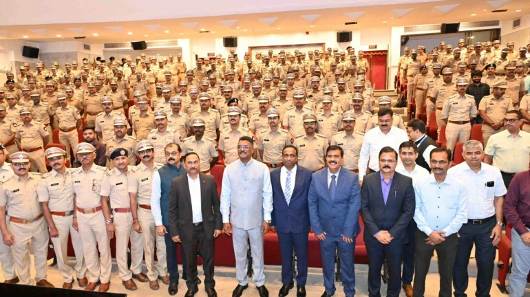 दुर्घटनाओ के कारण होनेवाले मौतों को रोकने पर ज़ोर दिया जाए – परिवहन मंत्री प्रताप सरनाईक दुर्घटनाओ के कारण होनेवाले मौतों को रोकने पर ज़ोर दिया जाए – परिवहन मंत्री प्रताप सरनाईक