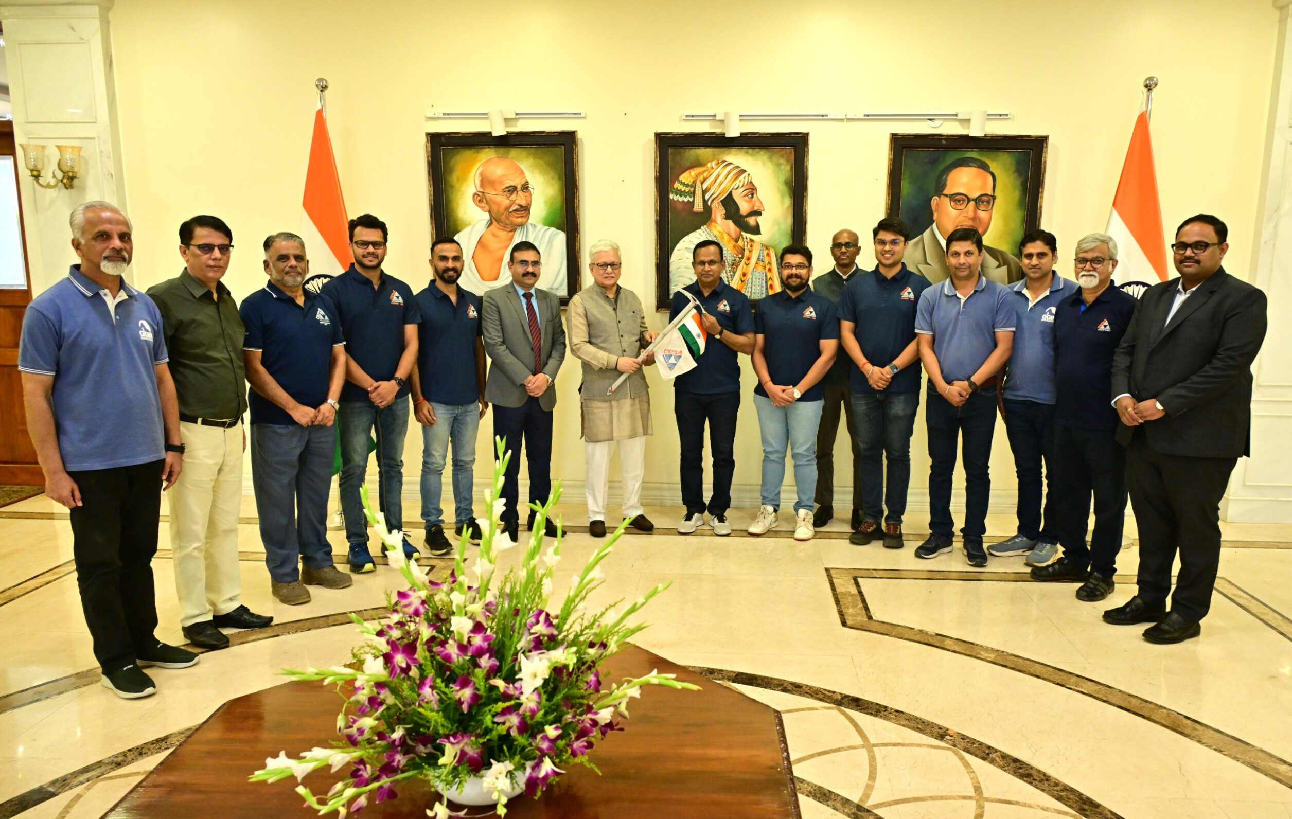 Governor Congratulates Giripremi Youth Ahead of Mount Everest Expedition