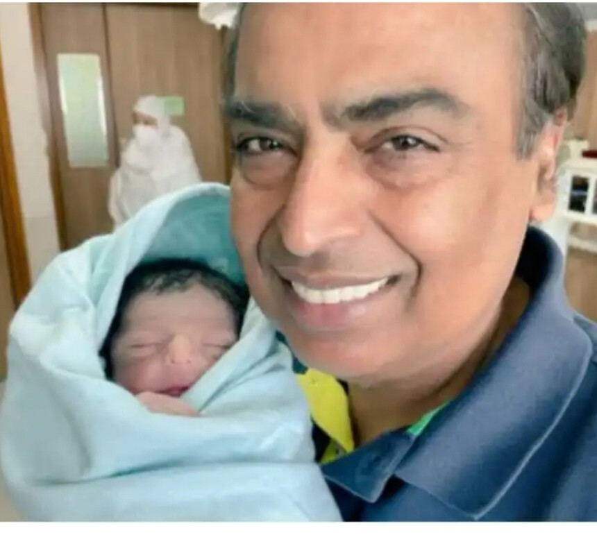 मुकेश अंबानी बने दादा, आकाश और श्लोका बने बेटे के माता-पिता