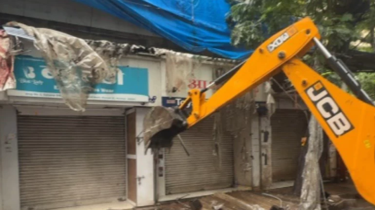 Mumbai: BMC Removes Illegal Encroachments in Mulund Mumbai: BMC Removes Illegal Encroachments in Mulund
