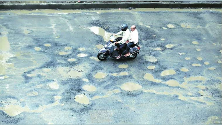 Mumbai: State Orders BMC to Fill All Potholes Before Ganeshotsav