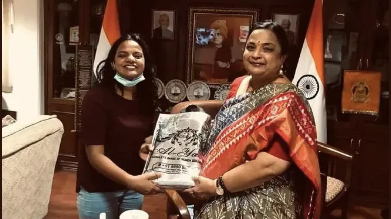 This 28-Year-Old Who Sells Flowers On Mumbai Streets Takes A Flight To US - Read Her Journey This 28-Year-Old Who Sells Flowers On Mumbai Streets Takes A Flight To US - Read Her Journey