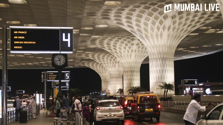 Adani Group Acquires 23.5% Stake from Foreign Investors in Mumbai Airport Adani Group Acquires 23.5% Stake from Foreign Investors in Mumbai Airport