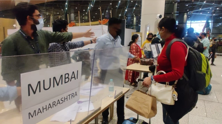 Mumbai Airport: मेट्रोमुळे मुंबई विमानतळावरील सर्व्हर झाला डाऊन, वाचा सविस्तर Mumbai Airport: मेट्रोमुळे मुंबई विमानतळावरील सर्व्हर झाला डाऊन, वाचा सविस्तर
