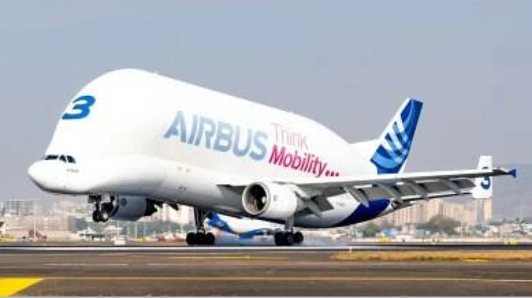 जगातील सर्वात मोठे विमान मुंबई एअरपोर्टवर उतरले जगातील सर्वात मोठे विमान मुंबई एअरपोर्टवर उतरले