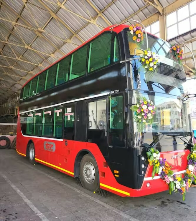 भारतातील पहिली इलेक्ट्रिक एसी डबल डेकर बस मुंबईकरांच्या सेवेत