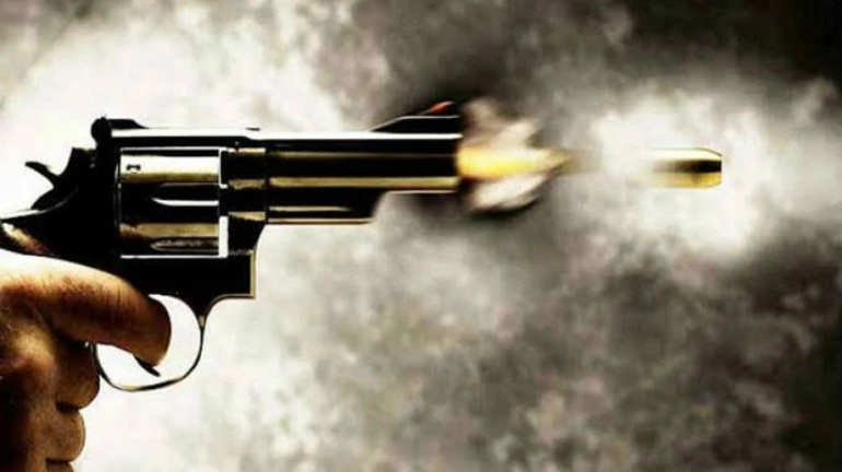 Two men allegedly threaten a Bandra-based developer at gun point