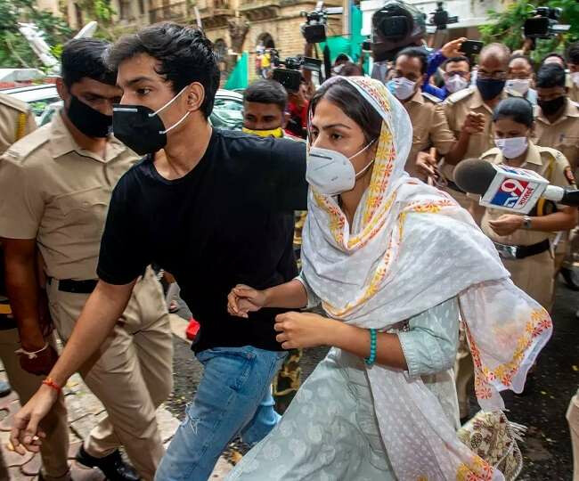 रिया चक्रवर्ती के भाई शैविक चक्रवर्ती को मिली जमानत