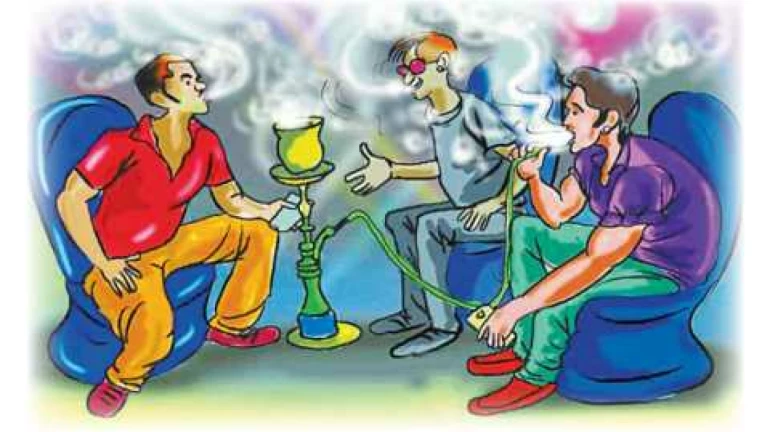 थर्टीफस्टच्या पार्श्वभूमिवर पोलिस अॅक्शन मोडवर, ८ कोटीचा हुक्का पकडला थर्टीफस्टच्या पार्श्वभूमिवर पोलिस अॅक्शन मोडवर, ८ कोटीचा हुक्का पकडला