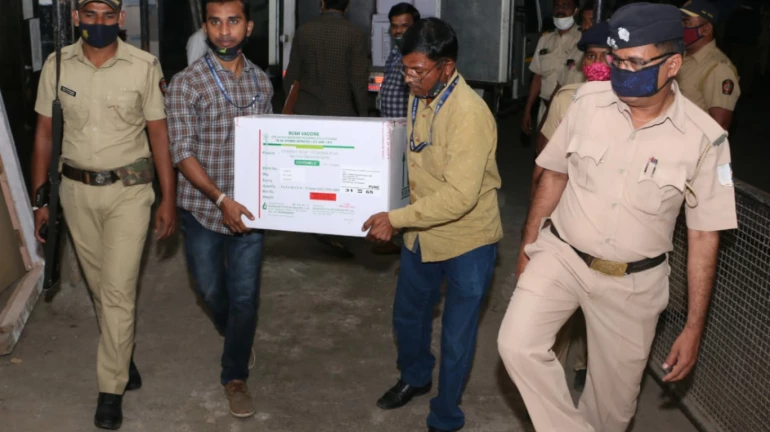 परळच्या FS Ward ऑफिस मध्ये ठेवणार कोविशील्ड लसीचा डोस परळच्या FS Ward ऑफिस मध्ये ठेवणार कोविशील्ड लसीचा डोस