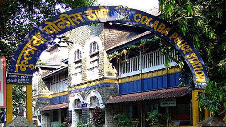 इन्स्टाग्रामवरील जवळच्या मित्राने केली मैत्रीणीच्या घरी चोरी इन्स्टाग्रामवरील जवळच्या मित्राने केली मैत्रीणीच्या घरी चोरी