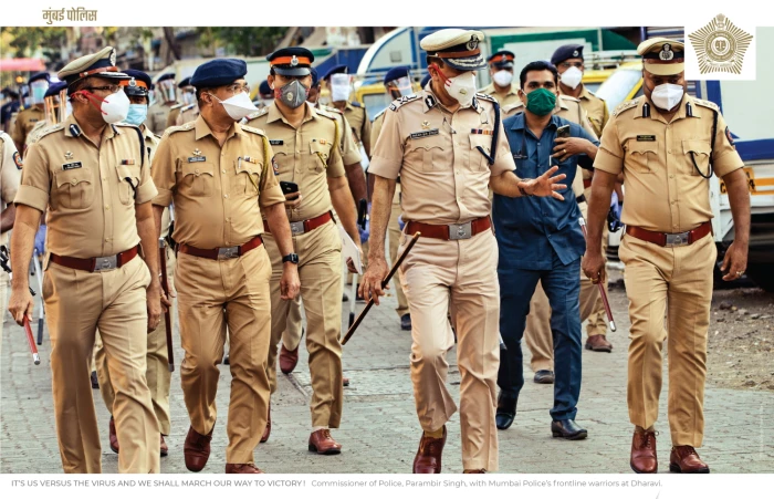 मुंबई पोलिसांचं '२०२१'चं कॅलेंडर