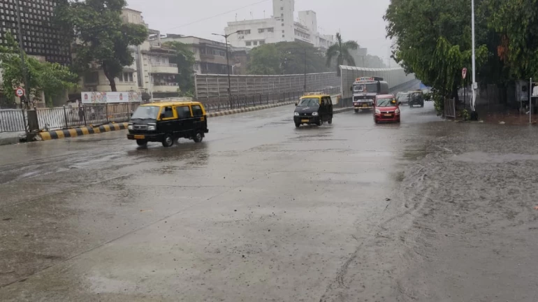 सावधान! मुंबईत पुढचे 3 ते 4 तास मुसळधार पाऊस सावधान! मुंबईत पुढचे 3 ते 4 तास मुसळधार पाऊस