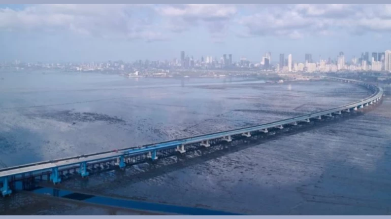 Mumbai's New Sea Bridge Witnesses First Car Accident