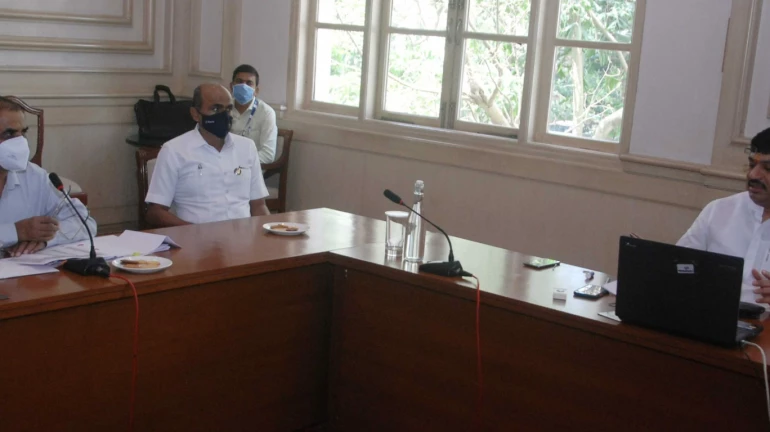 Dhananjay Munde asks officials to clear caste certificate verification cases within a month Dhananjay Munde asks officials to clear caste certificate verification cases within a month