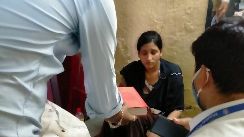 प्रियकराच्या मदतीने पतीची हत्या, किचनमध्ये पुरला मृतदेह