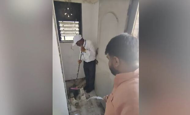 नांदेड अस्पताल हादसा- डीन से शौचालय साफ कराने पर शिवसेना सांसद पर FIR