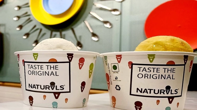 'नॅच्युरल्स’ आईसक्रीमला मुंबई हायकोर्टाचा दिलासा, गुजरातमधील कंपनीला नाव न वापरण्याचे निर्देश 'नॅच्युरल्स’ आईसक्रीमला मुंबई हायकोर्टाचा दिलासा, गुजरातमधील कंपनीला नाव न वापरण्याचे निर्देश