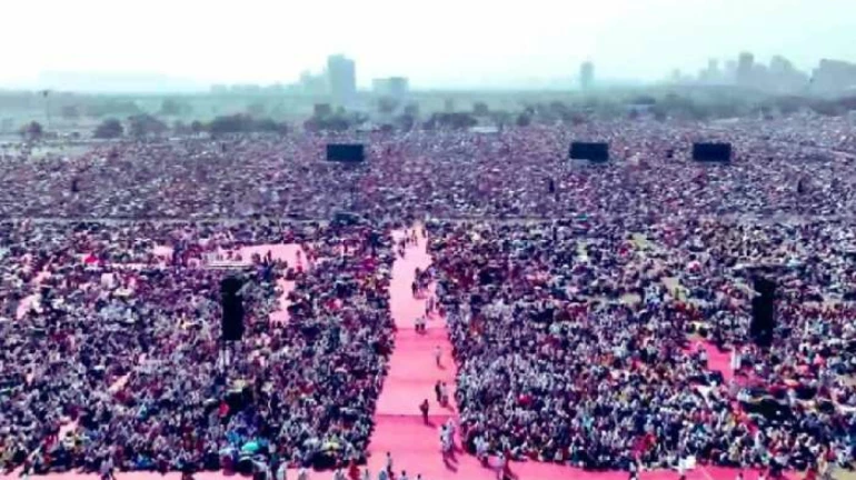 नवी मुंबई -  महाराष्ट्र भूषण पुरस्कार समारोह में भाग लेने के बाद हीट स्ट्रोक से आठ लोगों की मौत नवी मुंबई -  महाराष्ट्र भूषण पुरस्कार समारोह में भाग लेने के बाद हीट स्ट्रोक से आठ लोगों की मौत