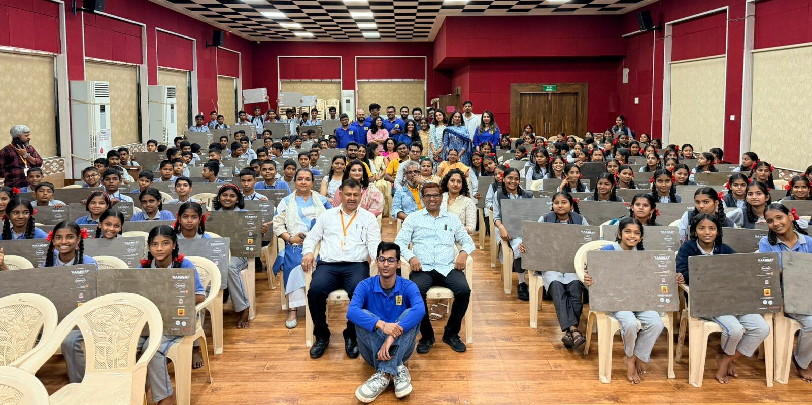 Navi Mumbai Recycles 700 POP Ganesh Idols into 760 Study Tables