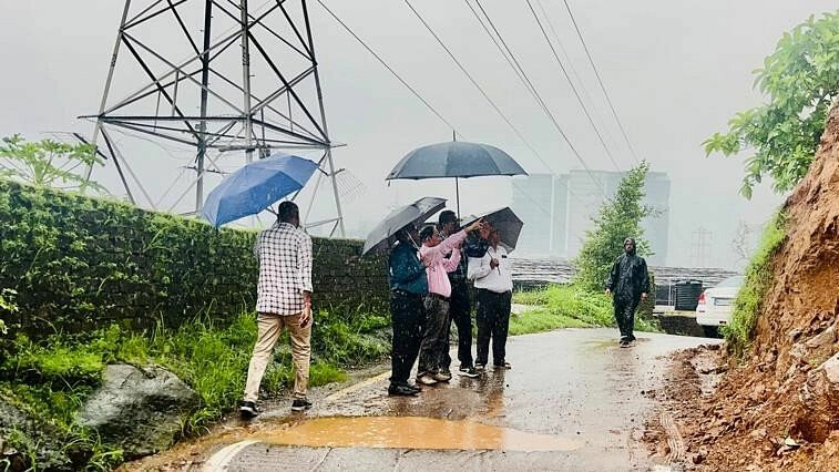 नवी मुंबई: NMMC कडून 'या' 15 लँडस्लाईड ठिकाणांची पाहणी, रहिवाशांना स्थलांतराचे आदेश