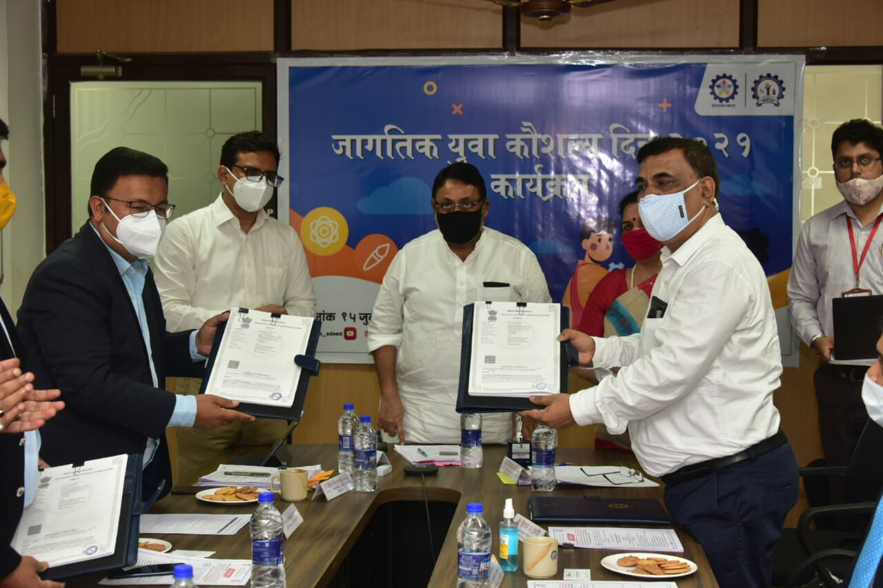 More than 10,000 ITI students to get on-job training in Maharashtra