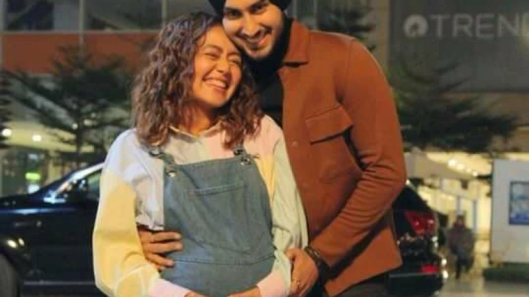 नेहा कक्करचा चाहत्यांना सुखद धक्का नेहा कक्करचा चाहत्यांना सुखद धक्का