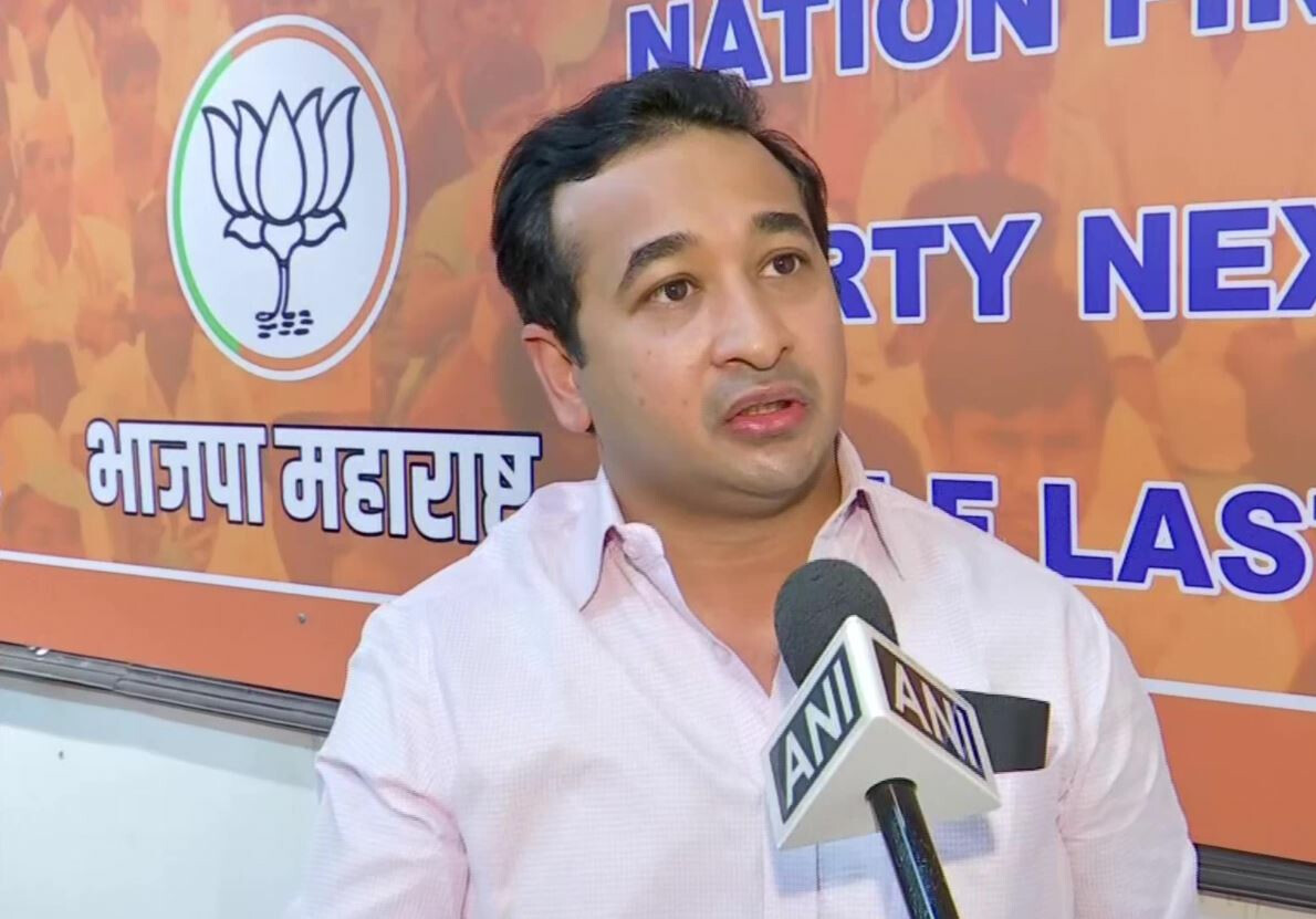 कौन है सचिन वाजे का गॉडफादर ?, नितेश राणे का सवाल