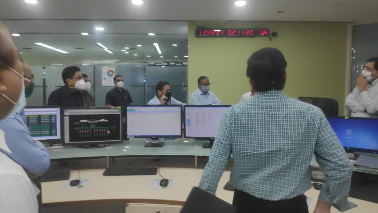 ऊर्जामंत्र्यांनी दिली टाटा वीज निर्मिती केंद्राला भेट