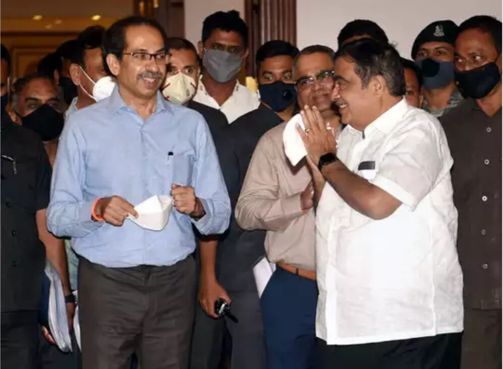 नितिन गडकरी मिले उद्धव ठाकरे से,  मित्रता की ओर  बढ़ते कदम की आहट!