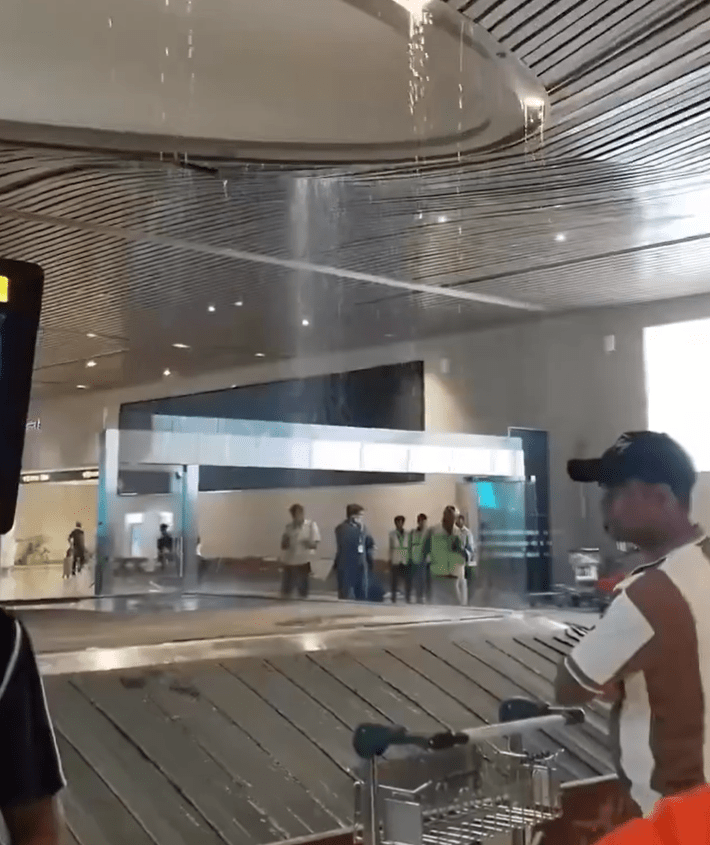 Navi Mumbai: Water Leakage Reported at NMIA Months After Opening; Operator Cites AC Malfunction