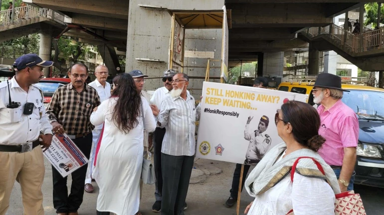 Mumbai Police Organises Campaign Against Honking For Motorists Mumbai Police Organises Campaign Against Honking For Motorists