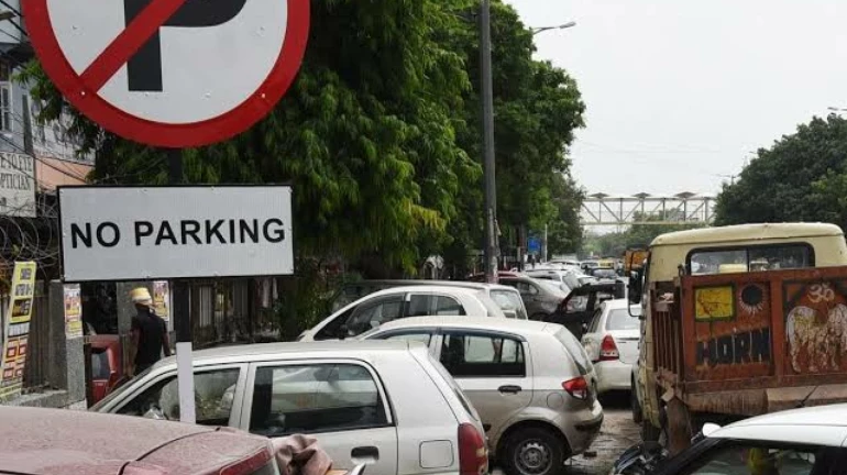 This Road In Worli Declared As 'No-Parking Zone'