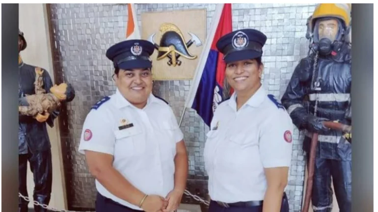 मुंबई फायर ब्रिगेड ने 2 महिलाओं को स्टेशन अधिकारी के रूप में नियुक्त किया मुंबई फायर ब्रिगेड ने 2 महिलाओं को स्टेशन अधिकारी के रूप में नियुक्त किया