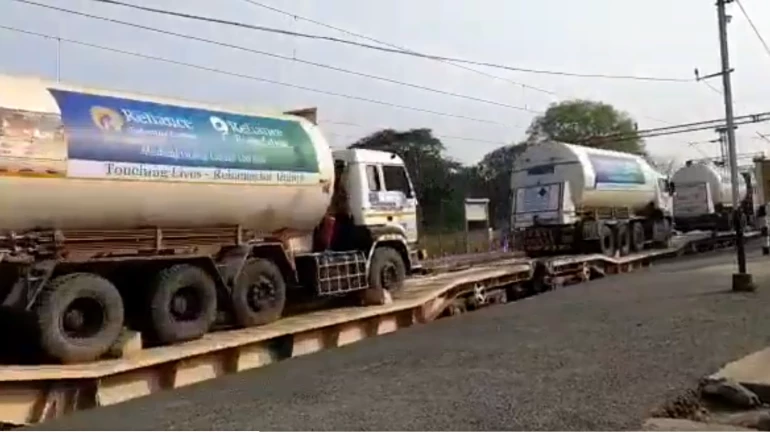 Maharashtra: Ro-Ro service with 3 Oxygen Tankers reached Kalamboli today