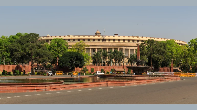 केंद्र सरकार ने लोकसभा में IPC, CRPC और IEA को बदलने के लिए विधेयक पेश किया केंद्र सरकार ने लोकसभा में IPC, CRPC और IEA को बदलने के लिए विधेयक पेश किया