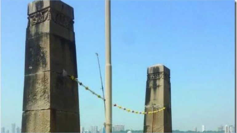 Mumbai: 100-year-old iconic Parsi Gate relocated 75mt away Mumbai: 100-year-old iconic Parsi Gate relocated 75mt away