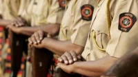 पोलिस परवानगी न घेता शिवाजी पार्कवरील आंदोलन केल्याप्रकरणी गुन्हे दाखल पोलिस परवानगी न घेता शिवाजी पार्कवरील आंदोलन केल्याप्रकरणी गुन्हे दाखल