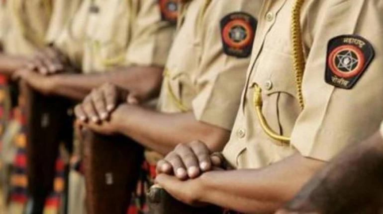महाराष्ट्र पुलिस ने वेबसीरीज मे महिलाओं की अश्लील और विवादास्पद तस्वीरों पर कार्रवाई शुरू की - गृह मंत्री दिलीप वलसे पाटिल महाराष्ट्र पुलिस ने वेबसीरीज मे महिलाओं की अश्लील और विवादास्पद तस्वीरों पर कार्रवाई शुरू की - गृह मंत्री दिलीप वलसे पाटिल