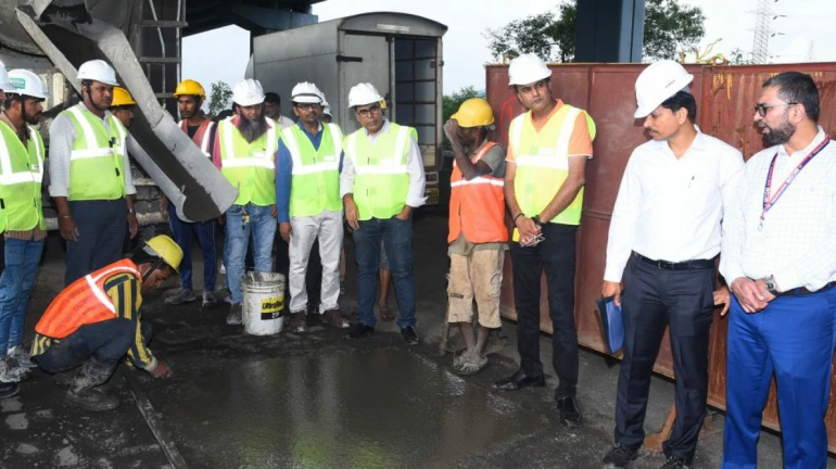 Mumbai Pothole-Free In Next Two Years: Eknath Shinde Mumbai Pothole-Free In Next Two Years: Eknath Shinde