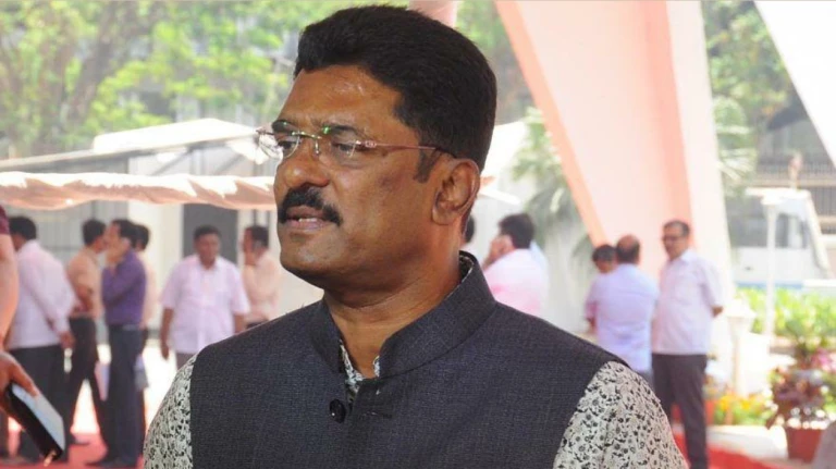 Dahisar toll plaza should be relocated: Transport Minister