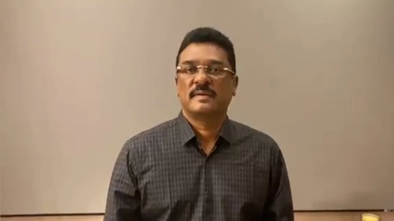 शिवसेना नेते प्रताप सरनाईक यांच्या घरी ईडीचे छापे शिवसेना नेते प्रताप सरनाईक यांच्या घरी ईडीचे छापे