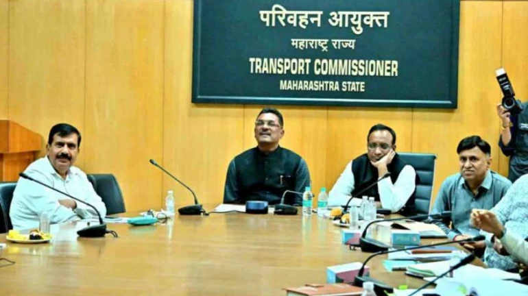 स्कूल वैन नियमों को अंतिम रूप दें और अधिसूचना जारी करें- परिवहन मंत्री प्रताप सरनाईक स्कूल वैन नियमों को अंतिम रूप दें और अधिसूचना जारी करें- परिवहन मंत्री प्रताप सरनाईक